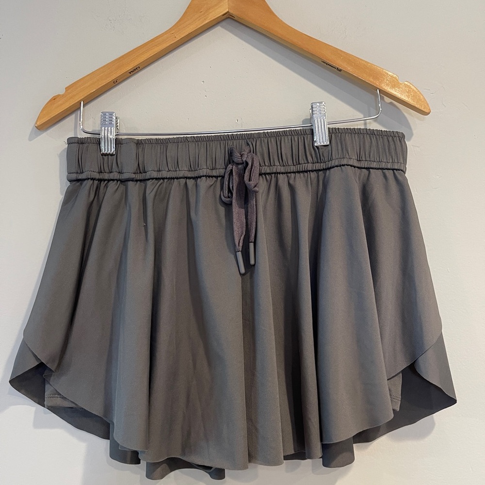 Leela & Lavender Charcoal Skort Size L